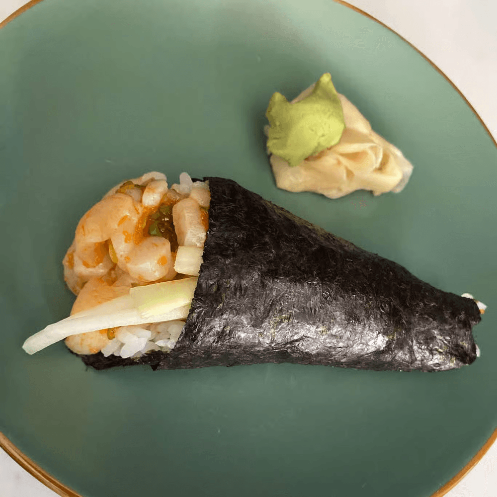 Spicy Scallop Roll