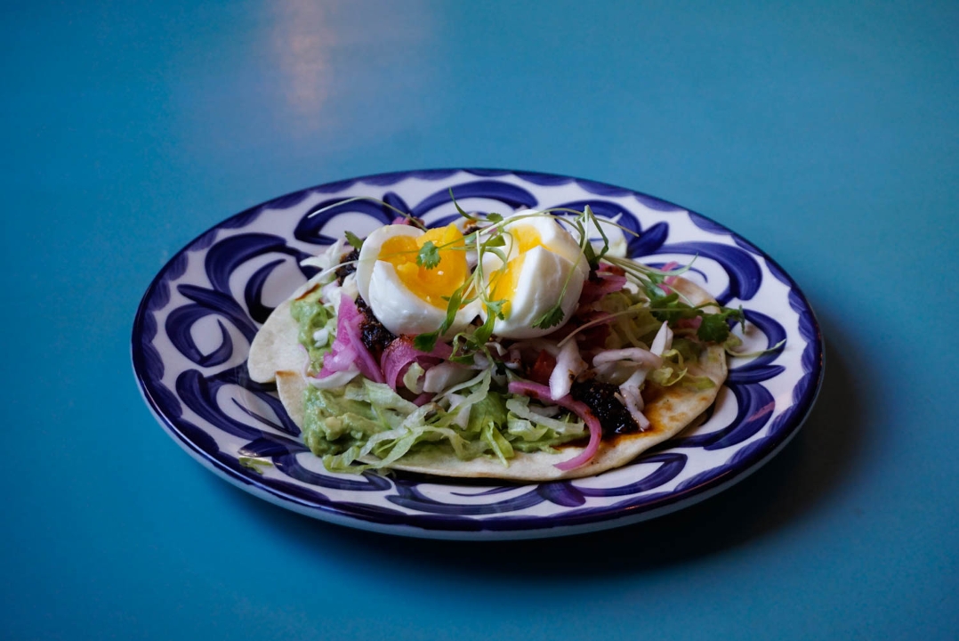 Smashed Avocado Tlayuda