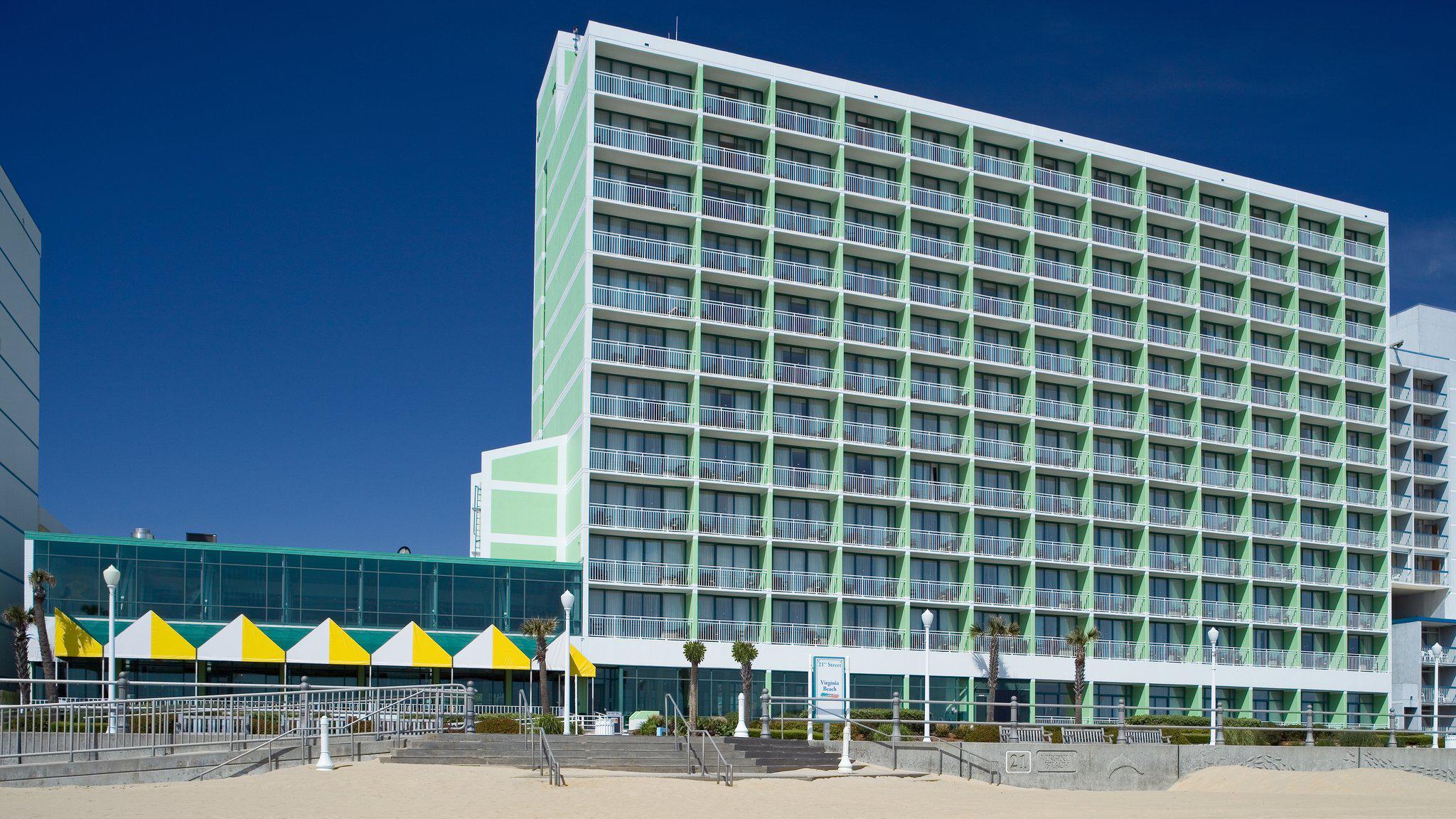 Holiday Inn VA Beach-Oceanside (21st St) Photo