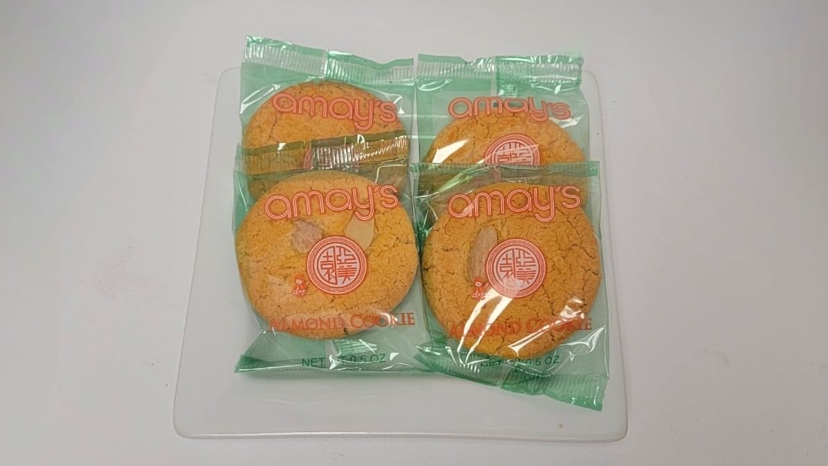 Almond Cookies (4 Pieces)