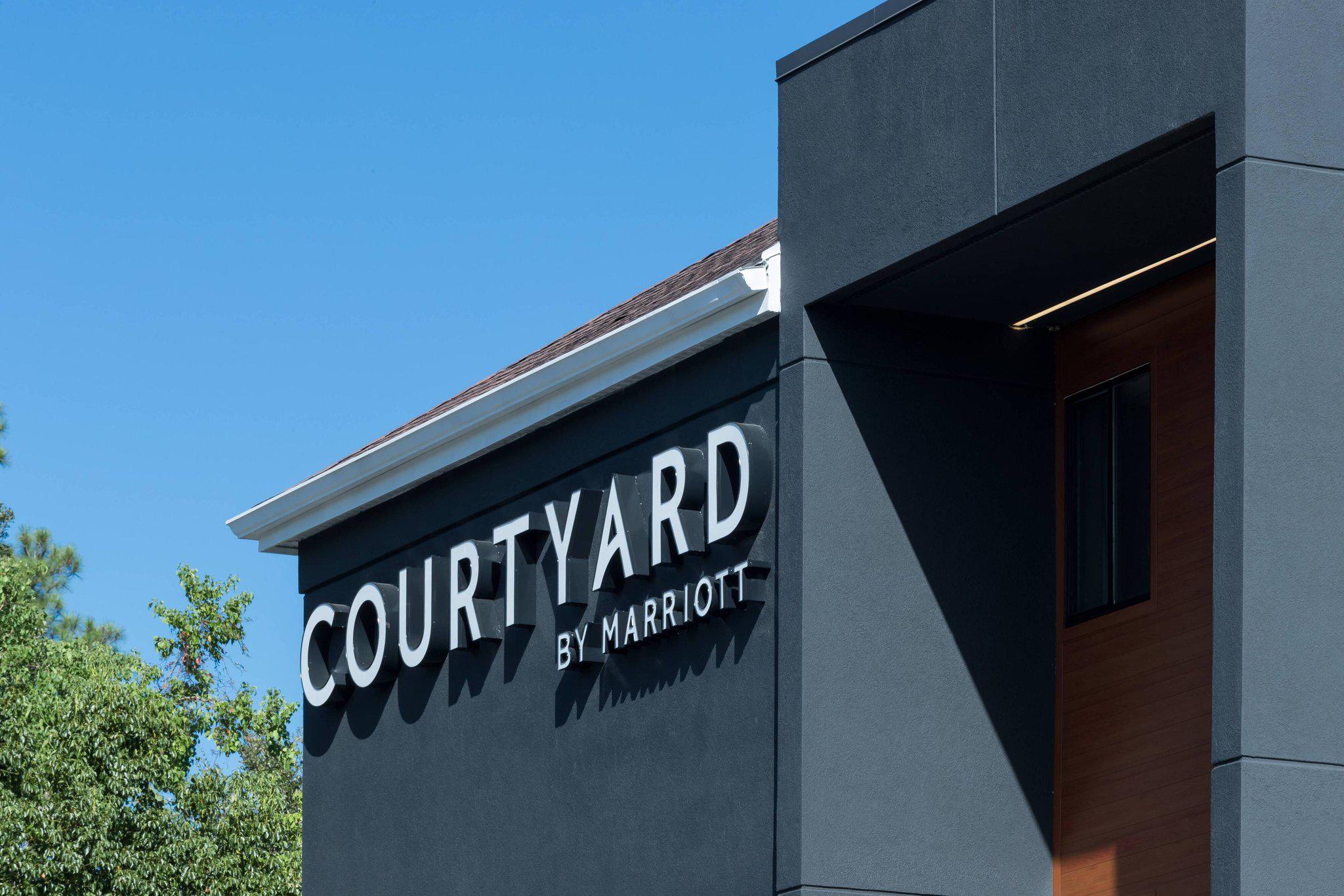 Courtyard by Marriott Pensacola Photo