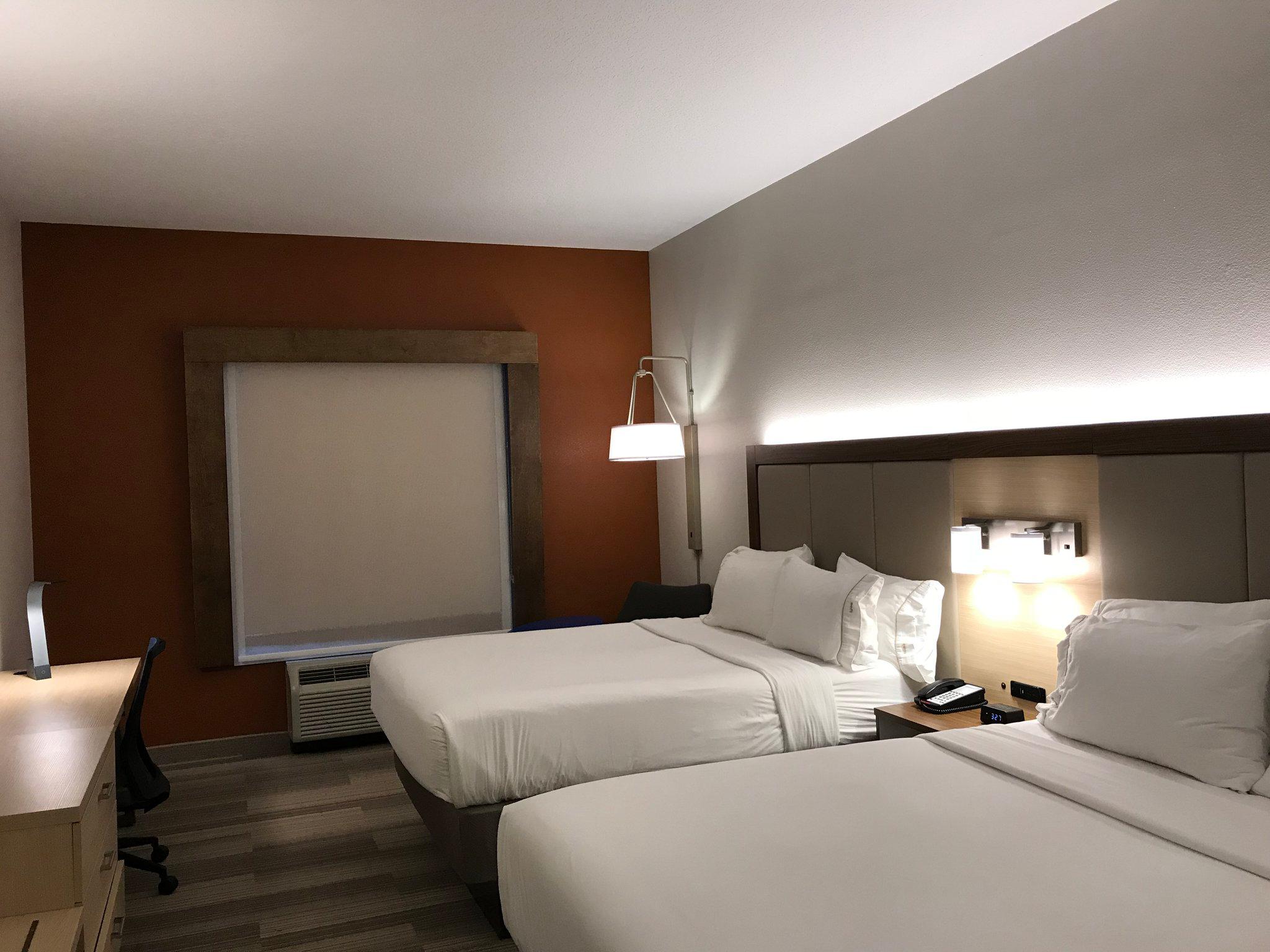 Holiday Inn Express & Suites Orlando South-Davenport Photo