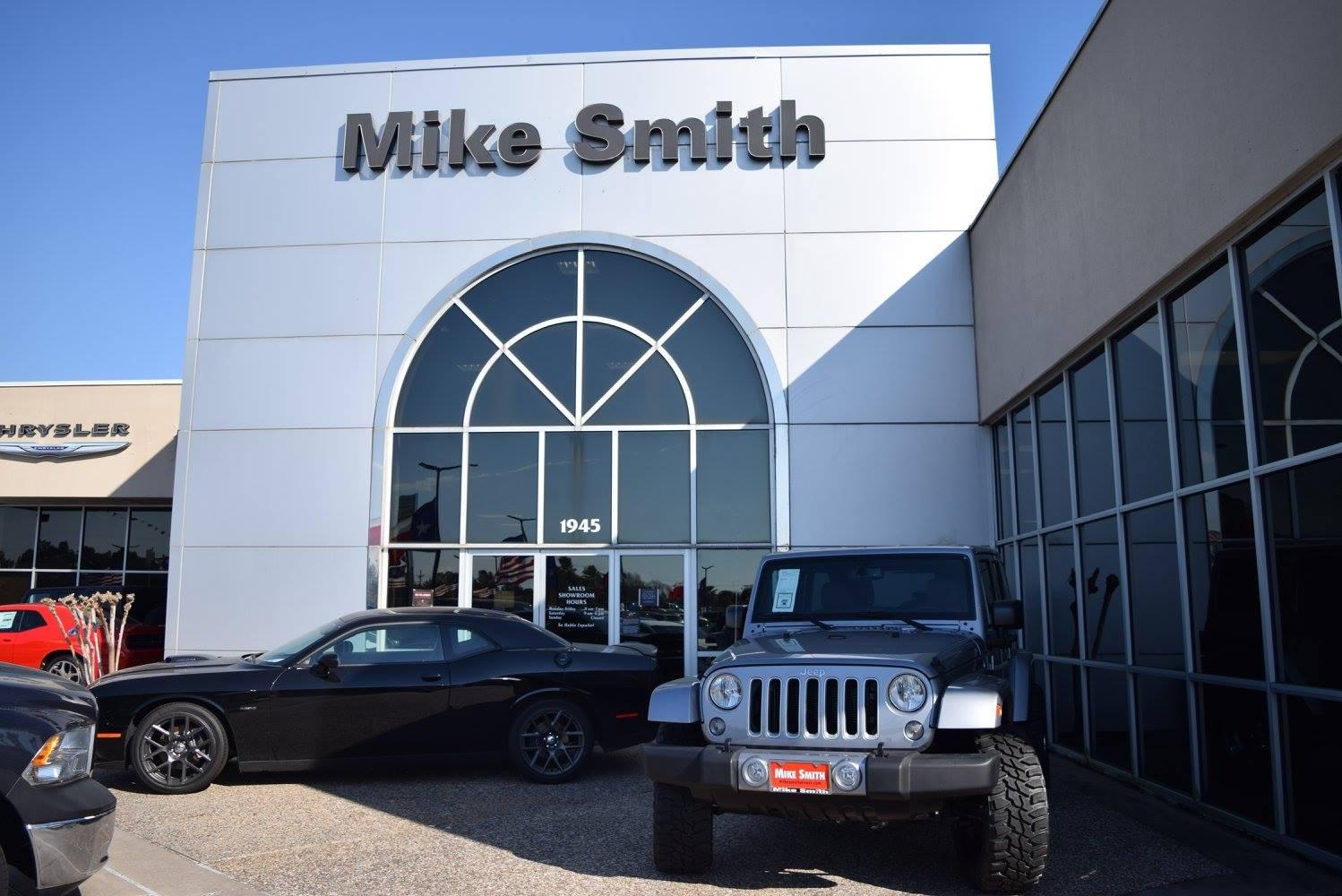 Mike Smith Chrysler Jeep Dodge Ram Deals in Beaumont TX 77701