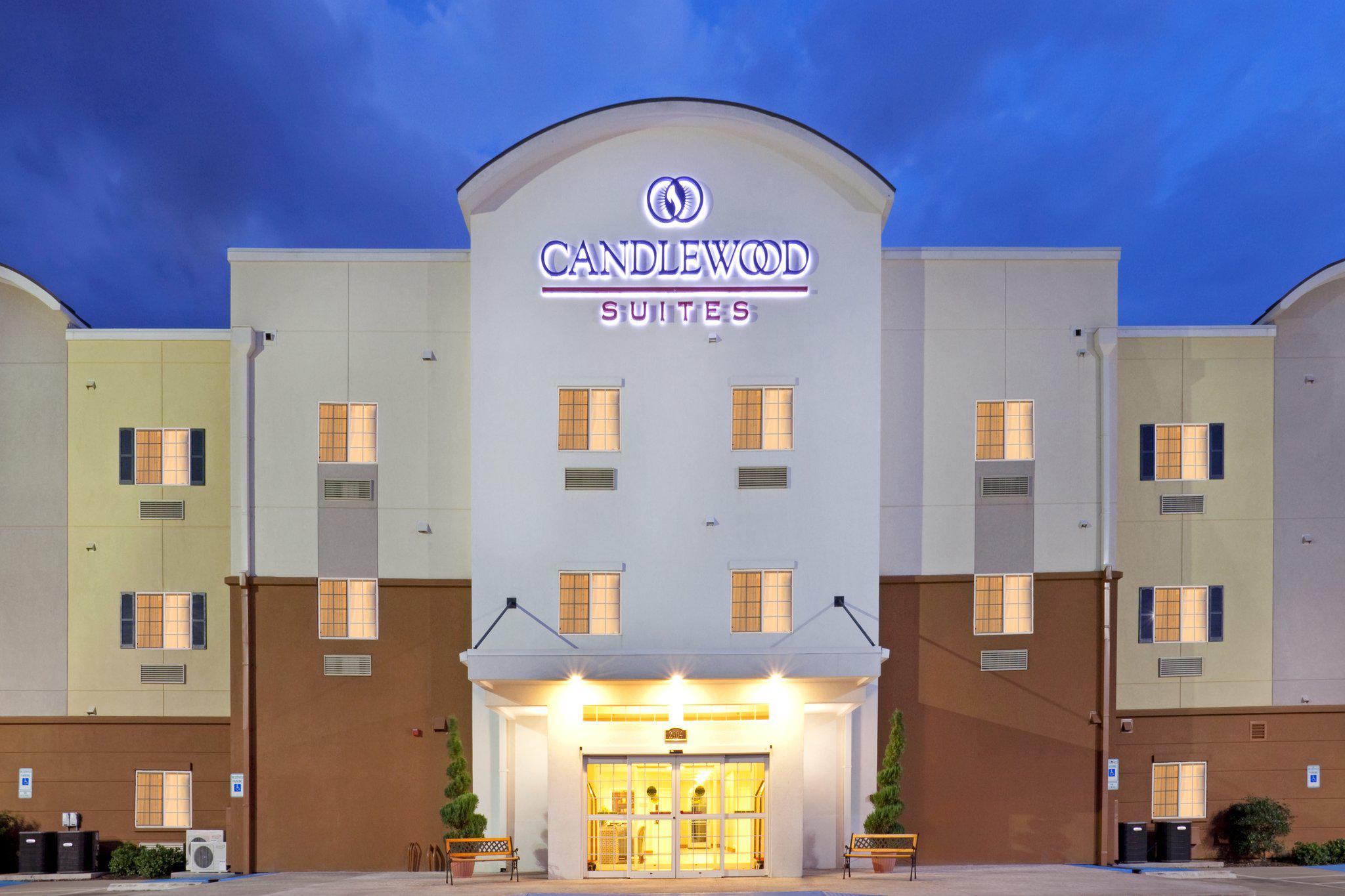 Candlewood Suites Plano North Photo