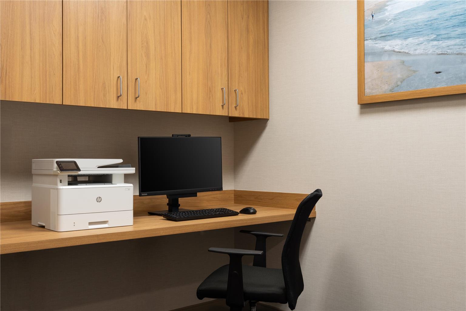 Hampton Inn Neptune/Wall Image