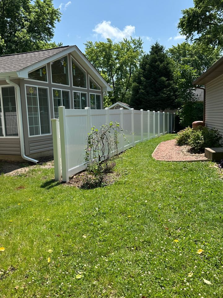 Top Rail Fence Naperville Image