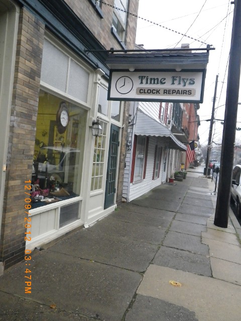 Time Flys Clock Repair Image