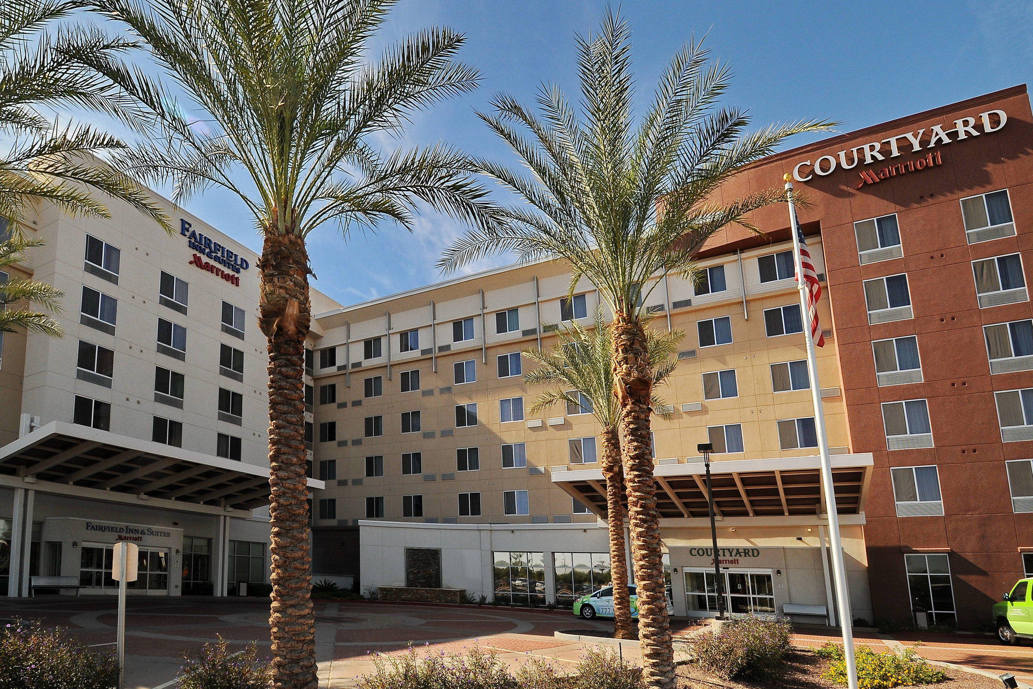 Fairfield Inn & Suites by Marriott Phoenix Chandler/Fashion Center Photo