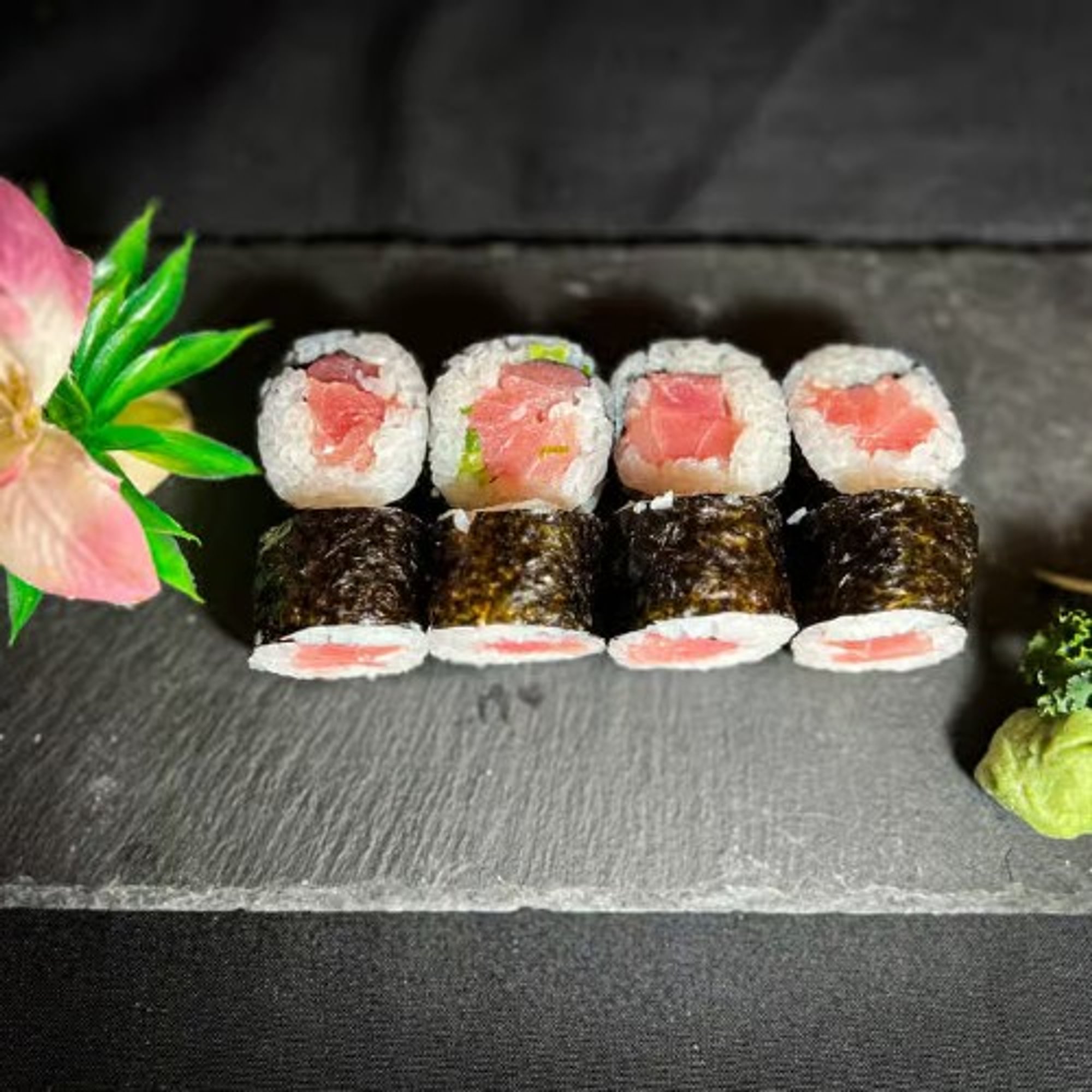 tuna roll