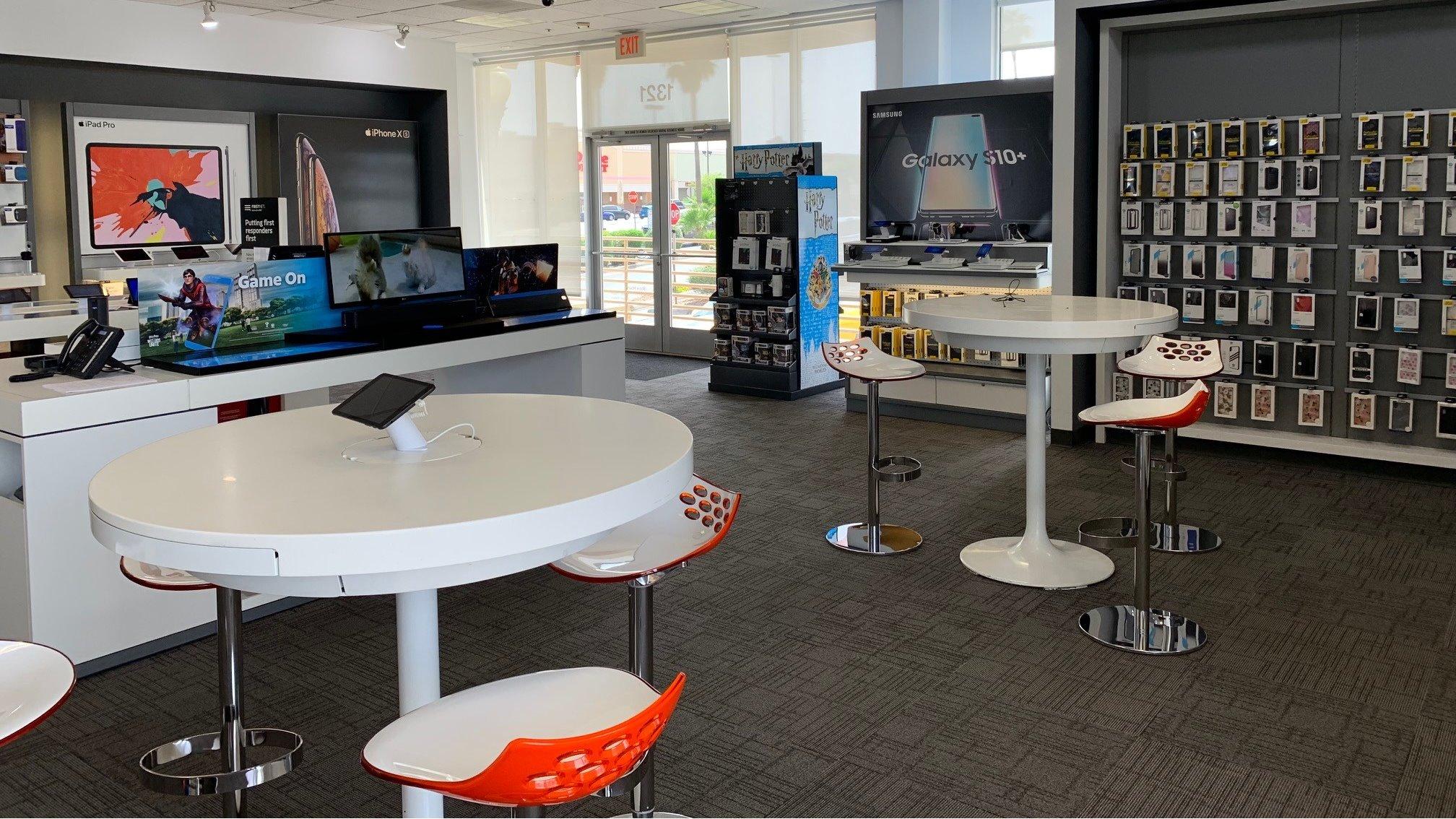 AT&T Store Photo