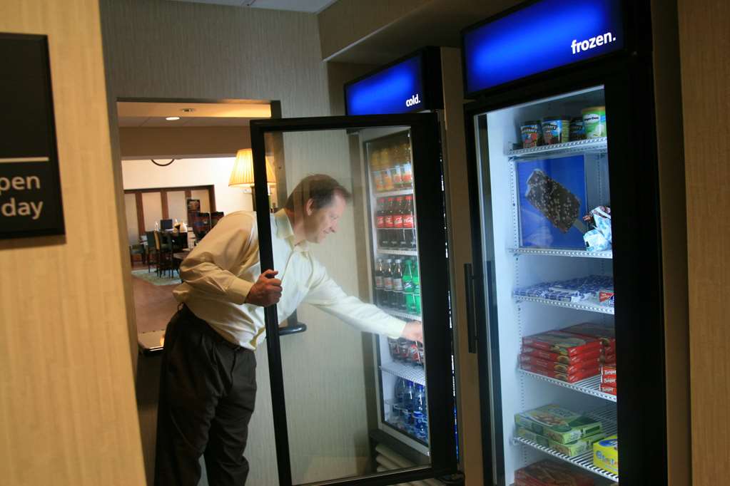 Hampton Inn & Suites Baton Rouge/Port Allen Image