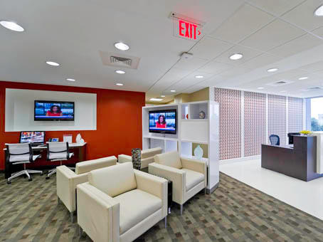 Regus - Florida, Vero Beach - Miracle Mile Plaza Photo