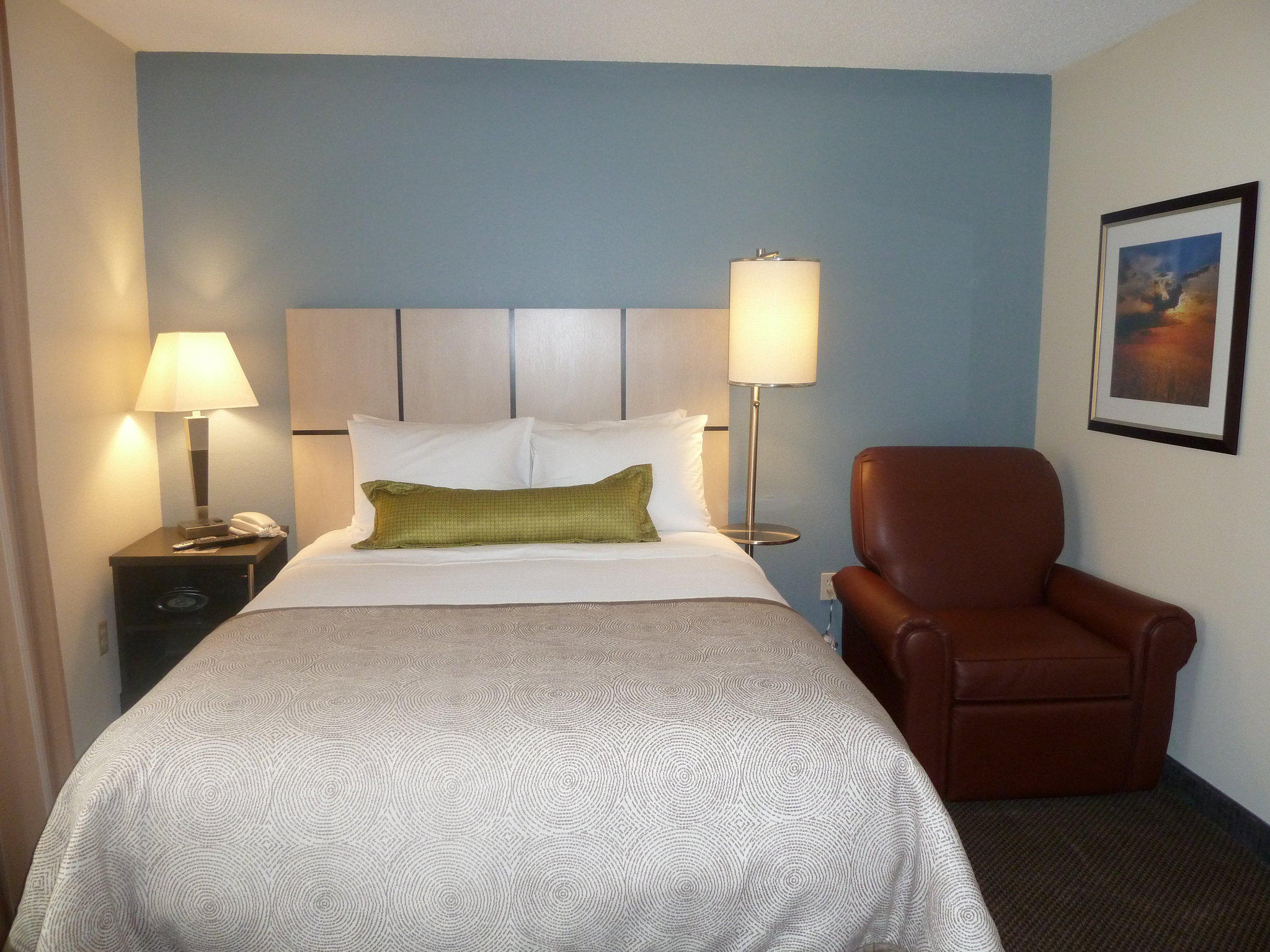 Candlewood Suites Chicago/Libertyville Photo