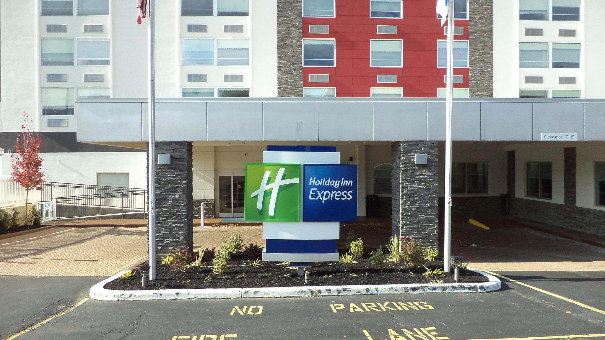 Holiday Inn Express Richmond - Midtown Photo