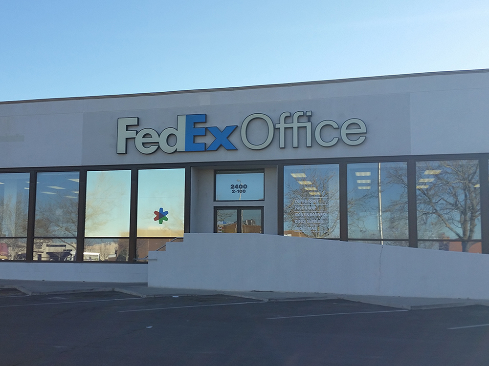 FedEx Office Print & Ship Center Photo