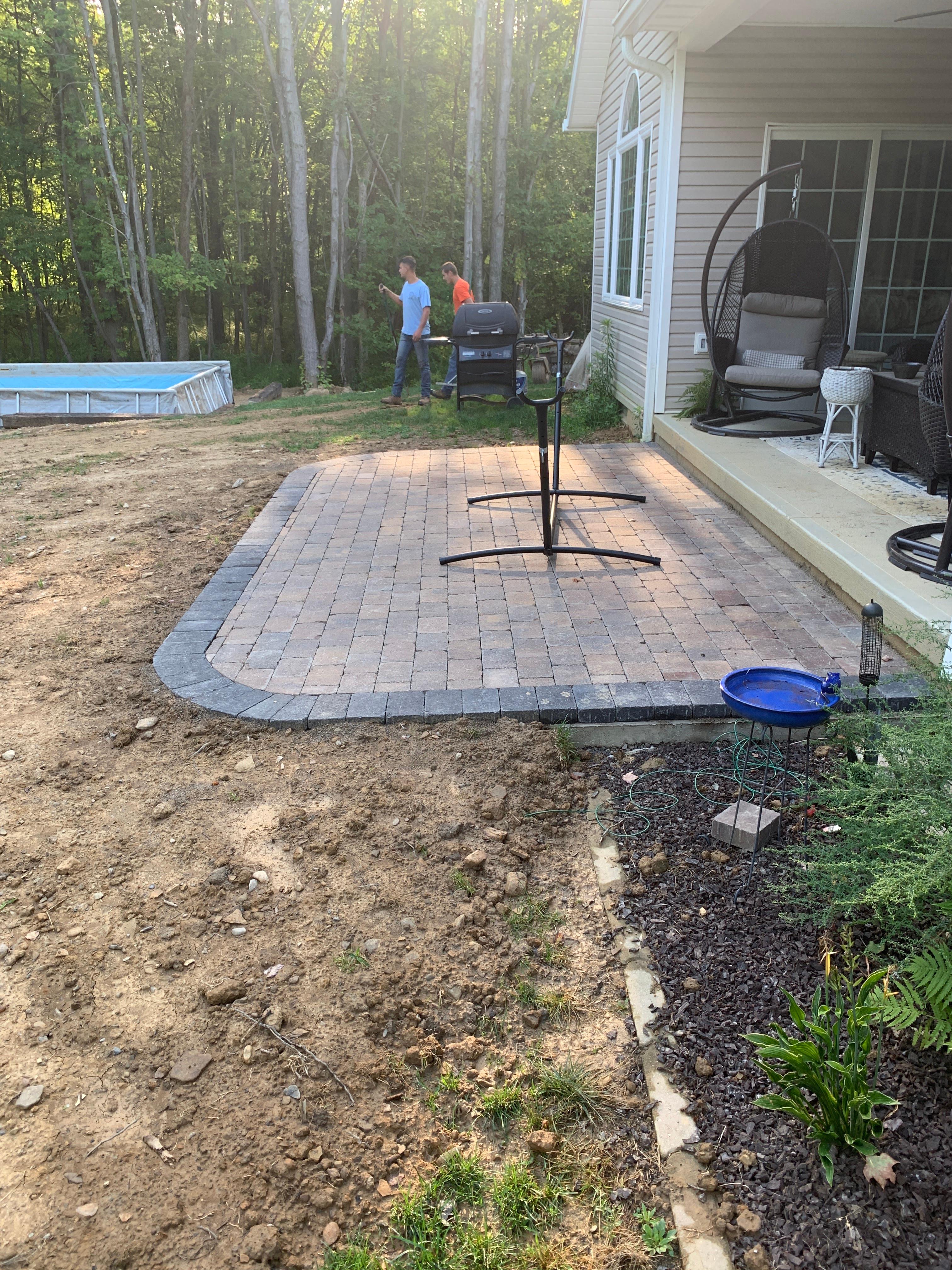 Shambre Excavating & Hardscapes Image