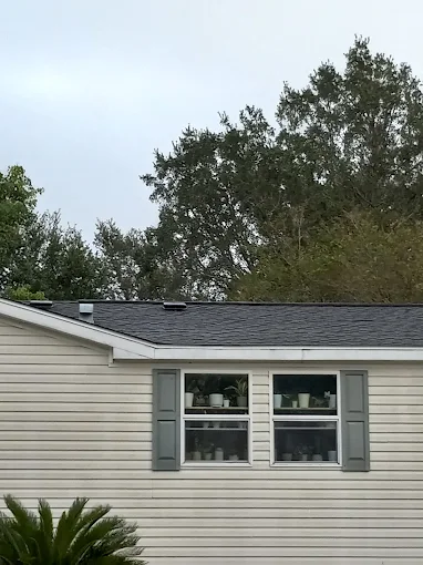 Brielle Construction LLC Logo