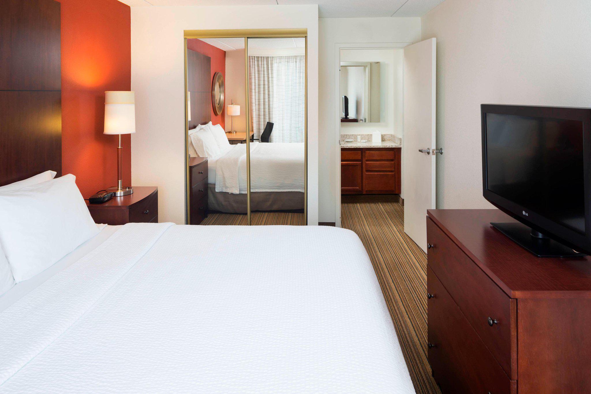 Residence Inn by Marriott Minneapolis Edina Photo