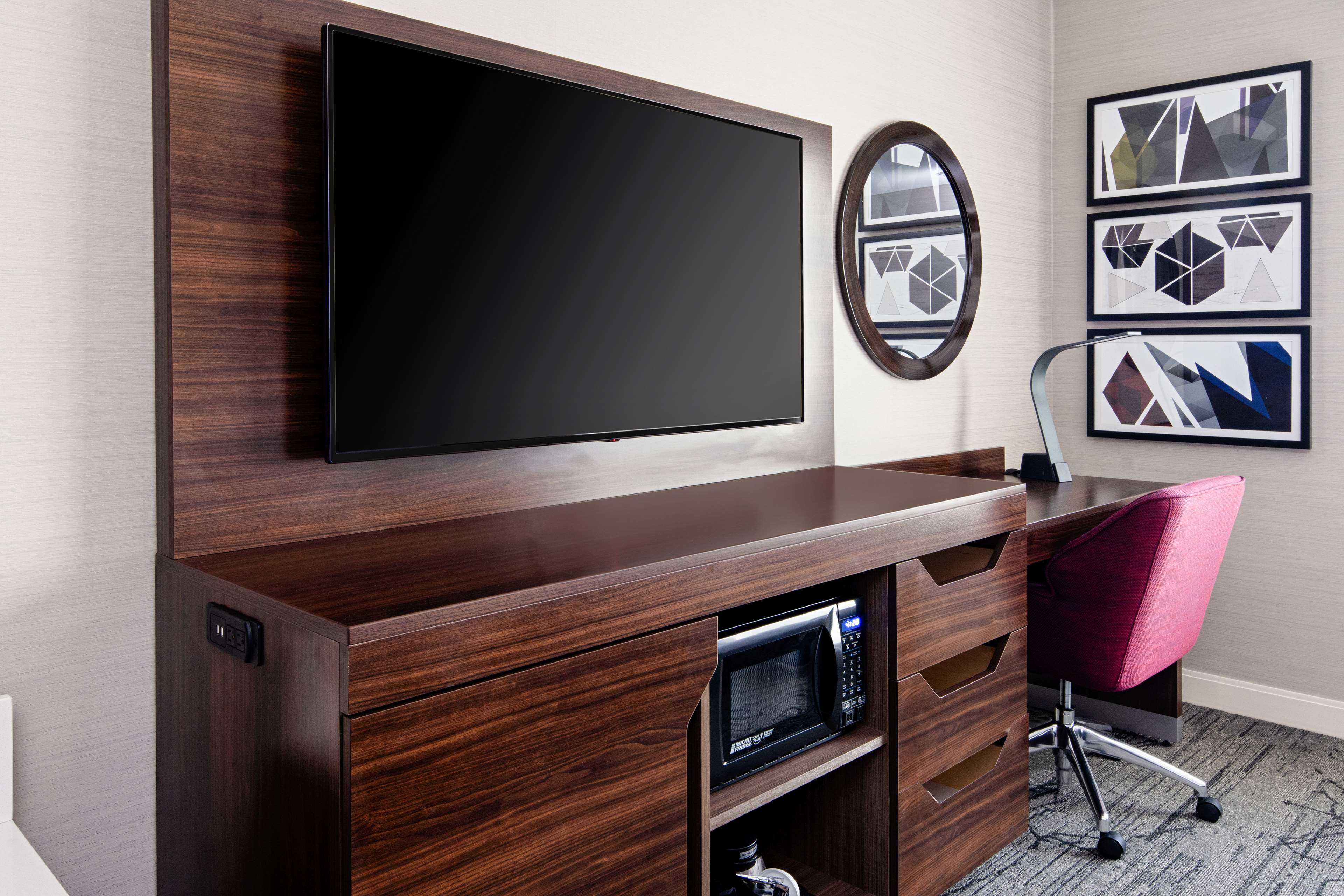 Guest room