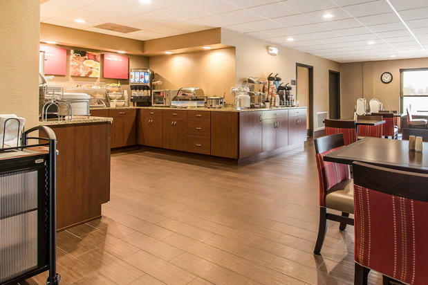 Images Comfort Suites
