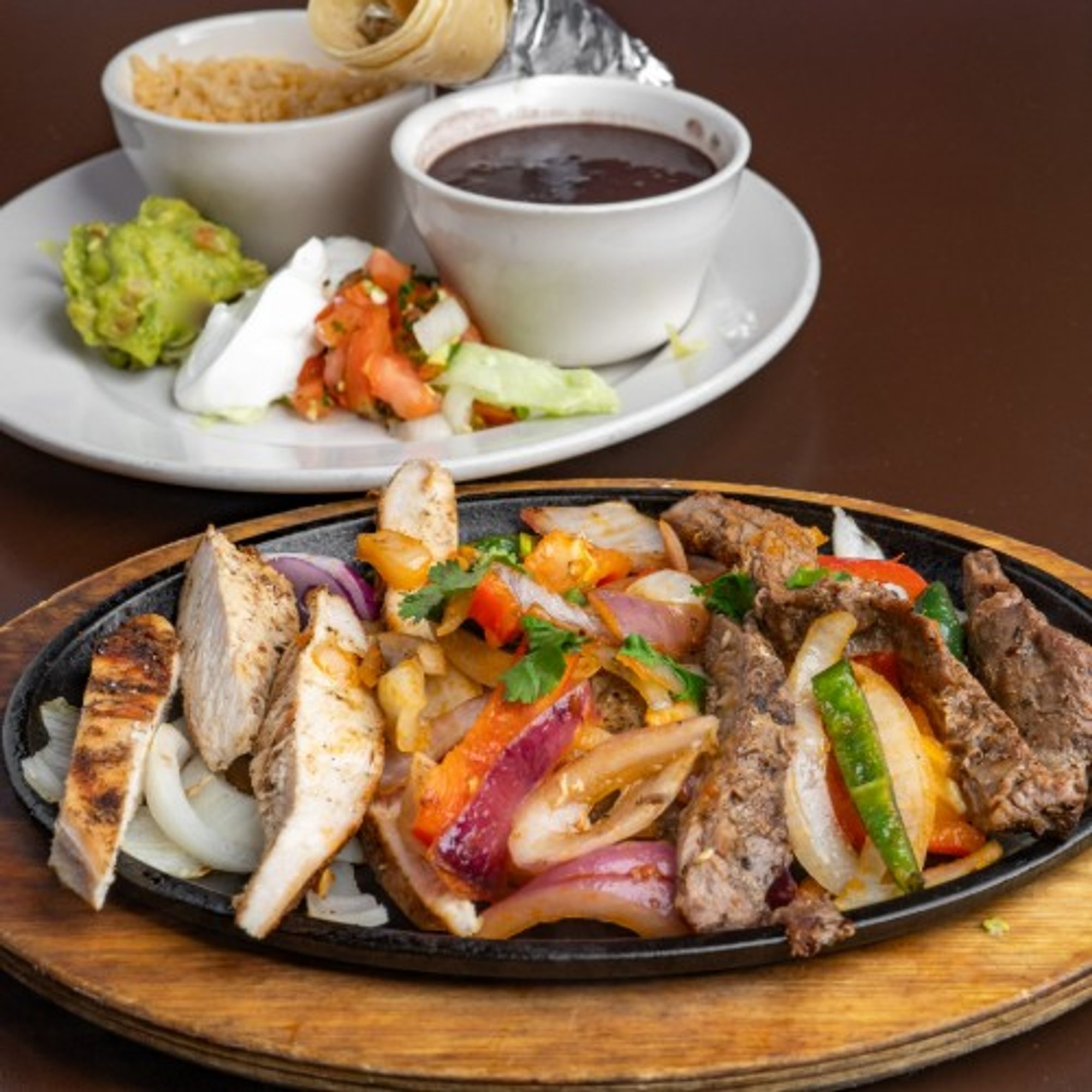 $15 - Sizzling Baja Chicken Fajitas (1/2 Lb) - Special Pricing (THURSDAY ONLY)