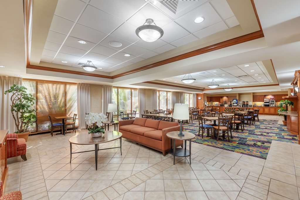 Best Western Plus Kendall Hotel & Suites Image