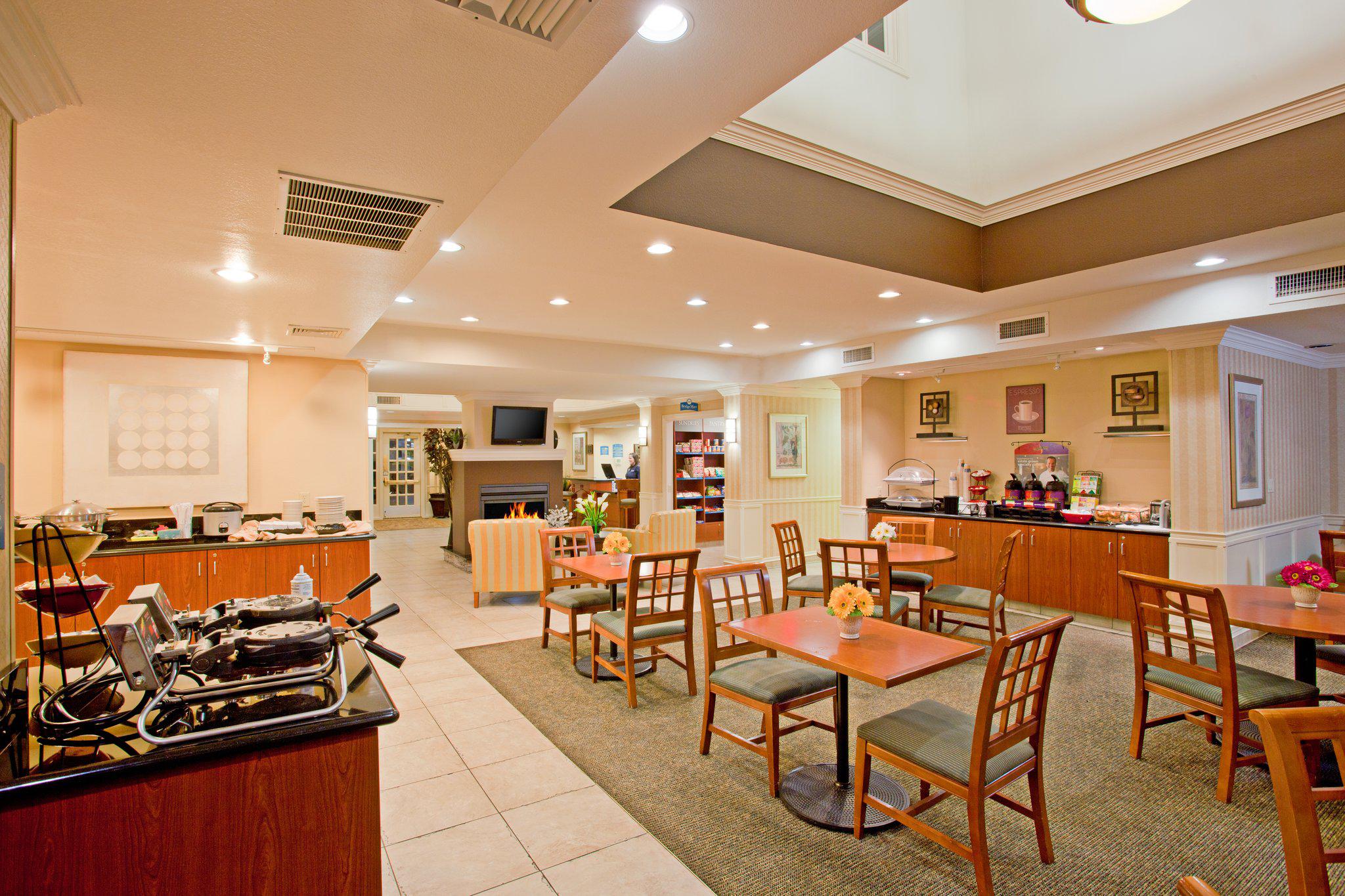 Staybridge Suites Torrance/Redondo Beach Photo