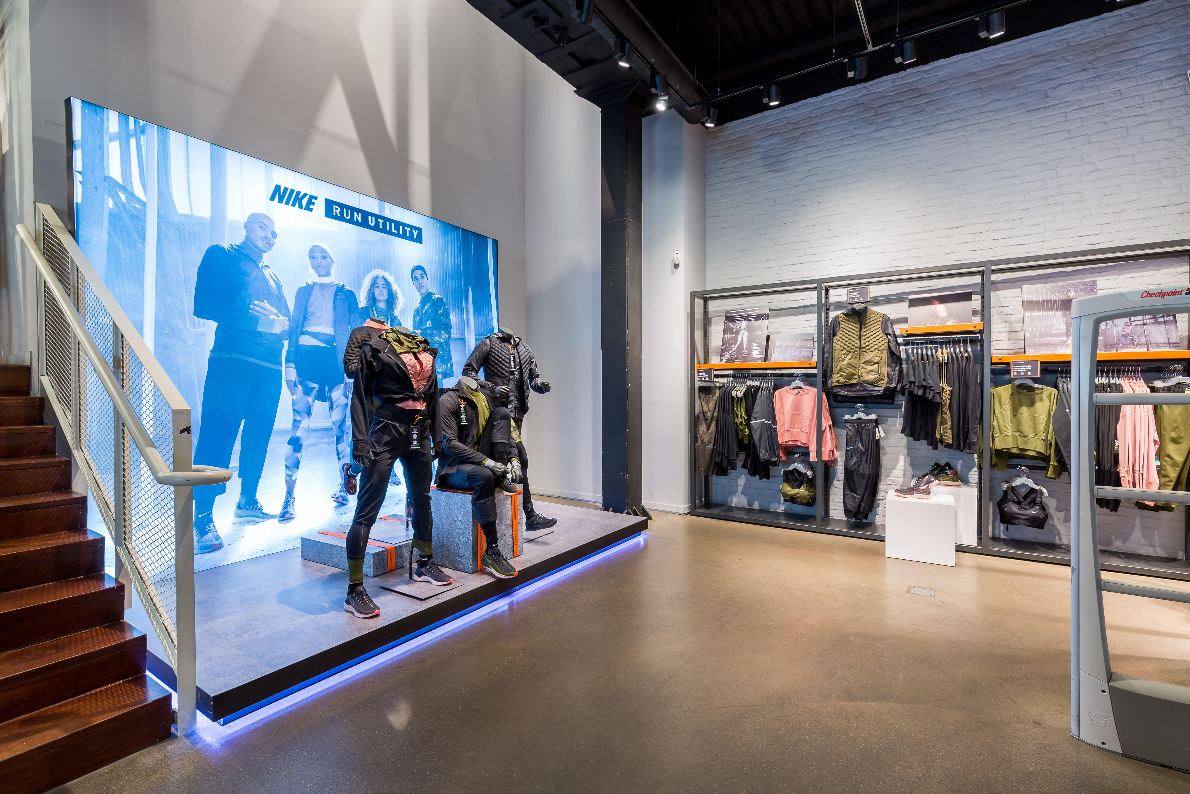 Images Nike Store Serrano