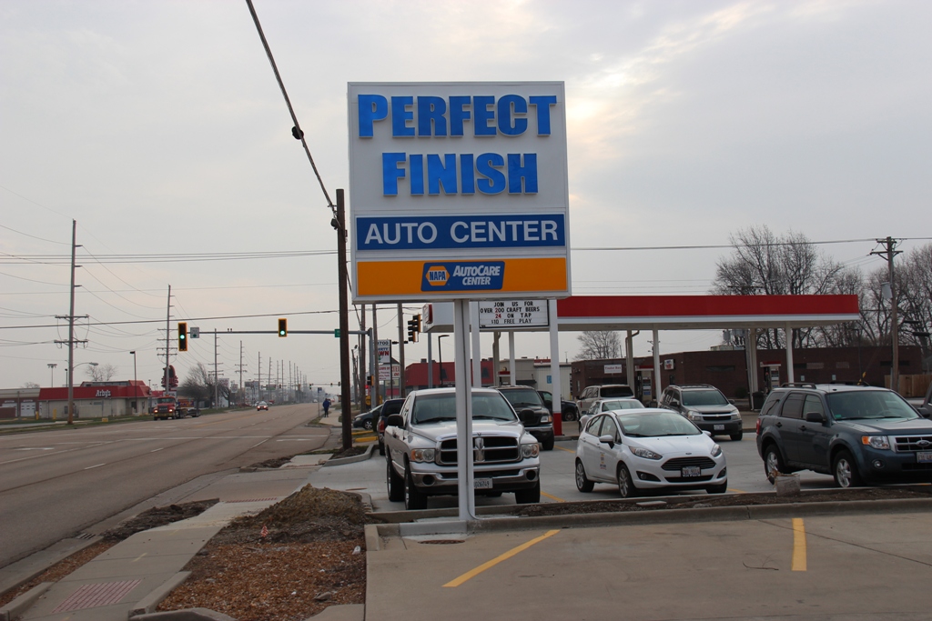 Perfect Finish Auto Center Photo