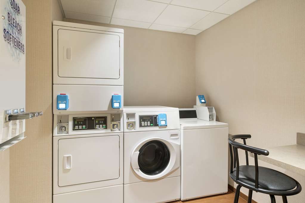 Hampton Inn Portland Downtown - Waterfront Image