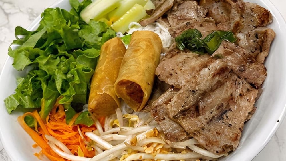 V4: Grilled Pork & Egg Rolls - Bun Thit Nuong & Cha Gio
