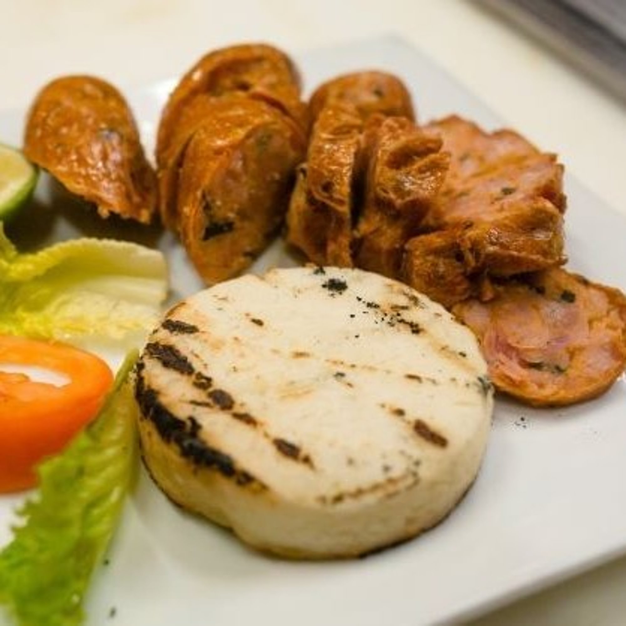 Chorizo Artesanal con Arepa o Papa