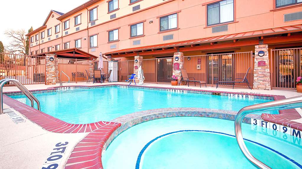 Best Western Plus Royal Mountain Inn & Suites Image