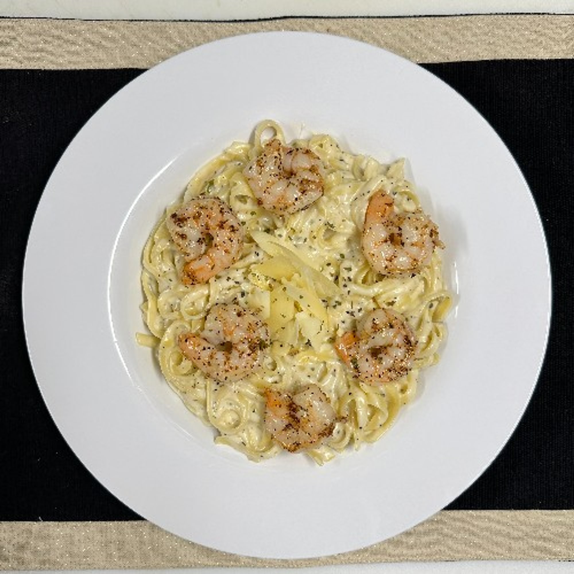 Fettuccine Alfredo With Shrimp
