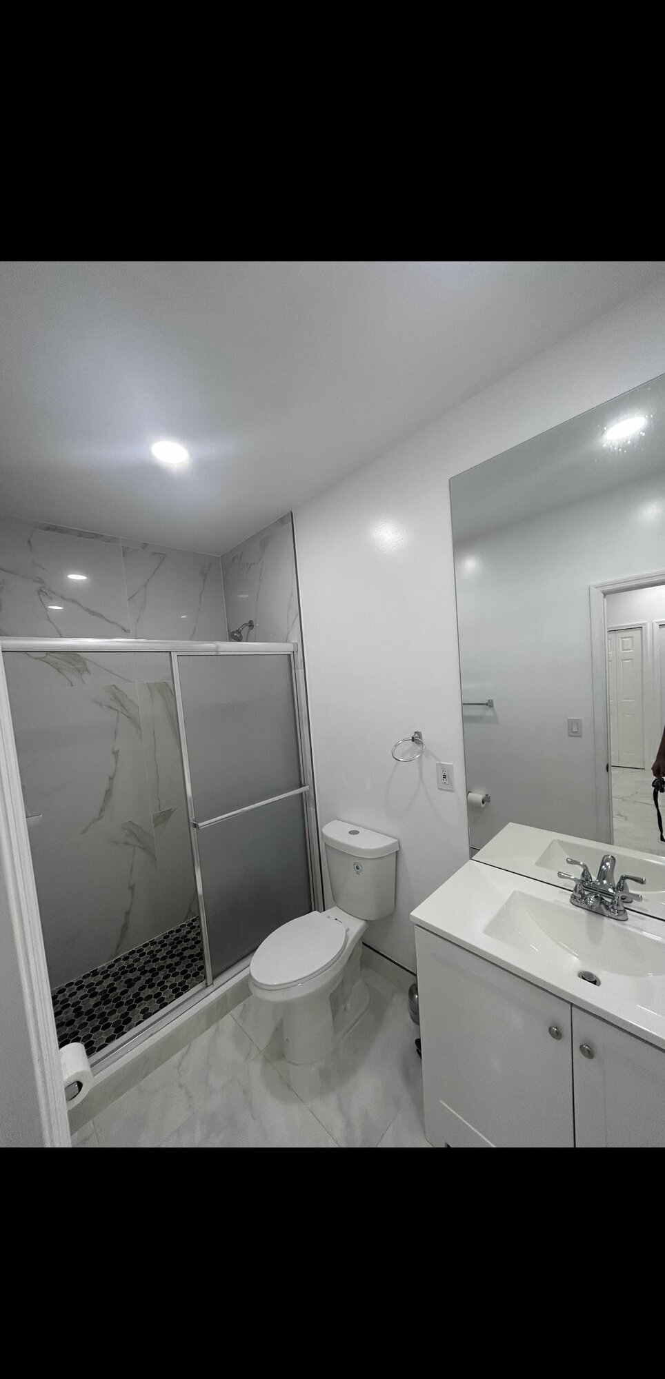 Miami Luminous Clean Image