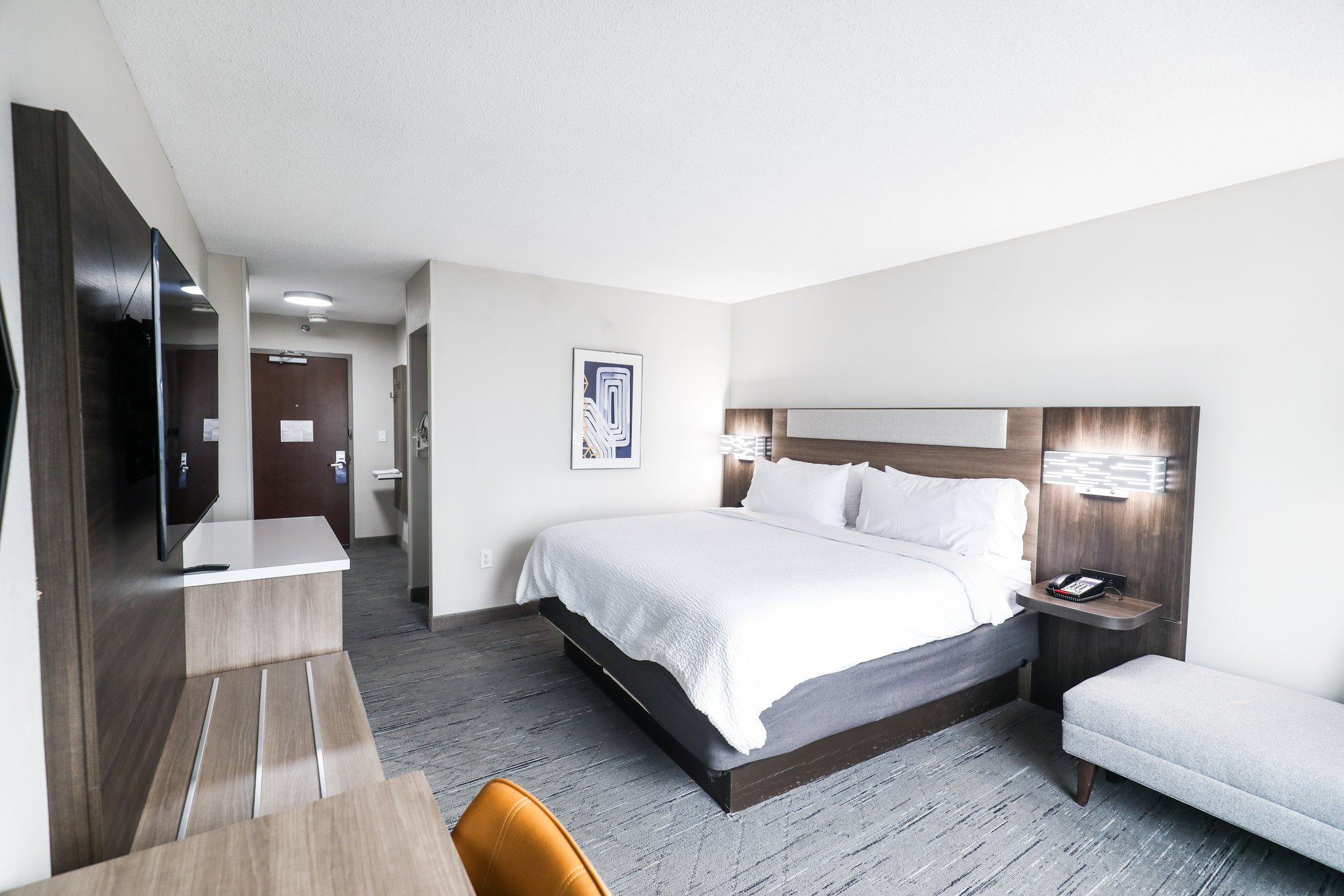 Holiday Inn Express Washington DC SW - Springfield by IHG Image