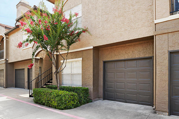 Images Camden Cimarron Apartments