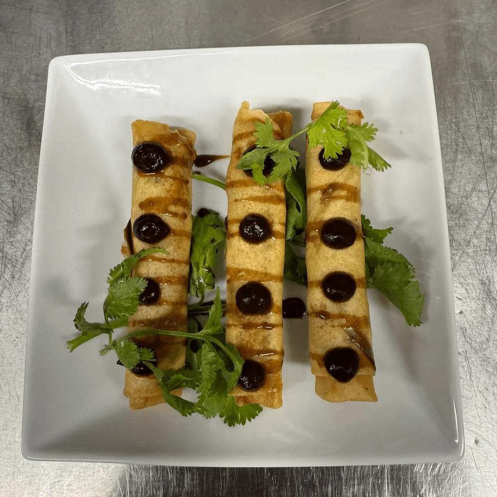 Cheesy Paneer Fusion Rolls