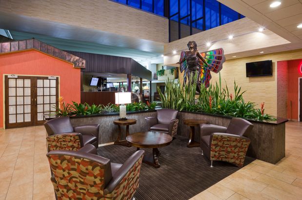 Images Holiday Inn Austin Conference Center
