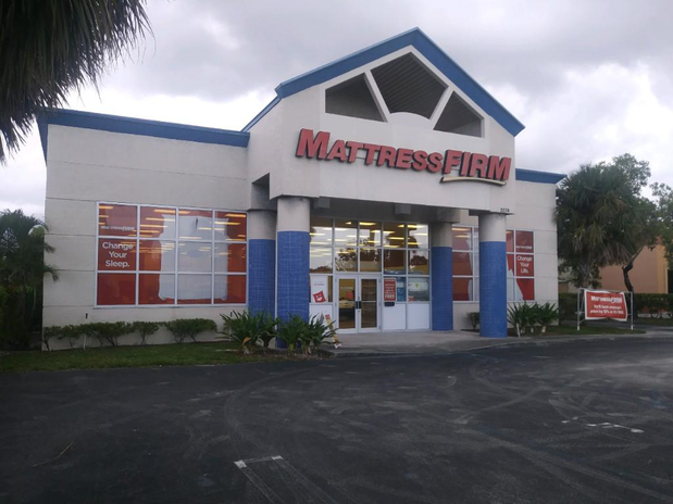 Images Mattress Firm Clearance - Closed