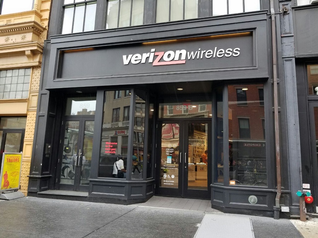 Verizon in New York, NY - (212) 206-7...