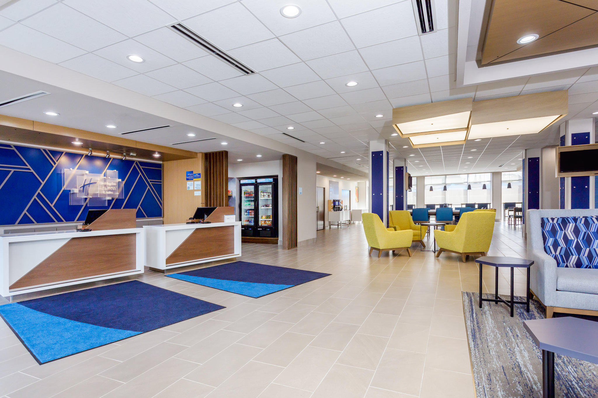 Holiday Inn Express & Suites Tampa Stadium - Airport Area by IHG Image