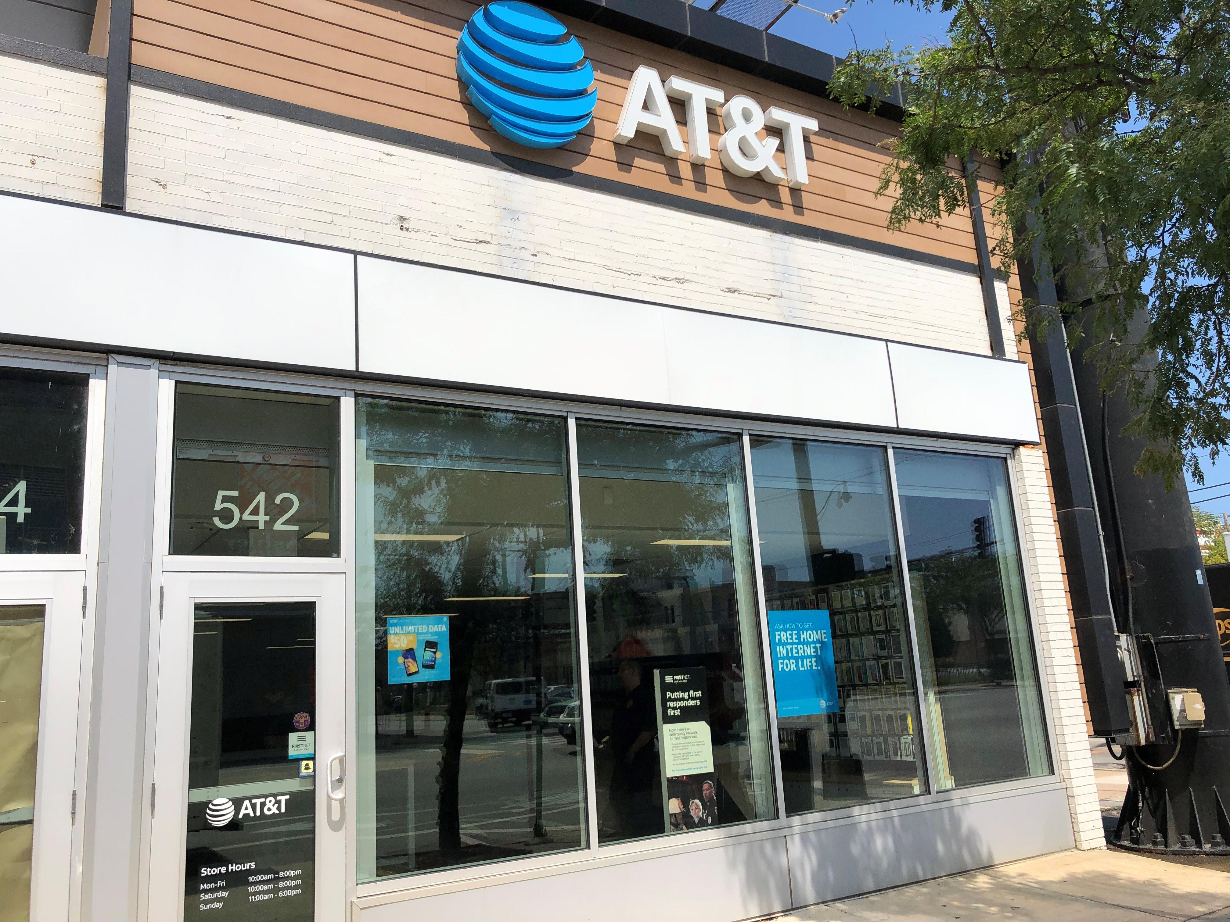 AT&T Store Photo