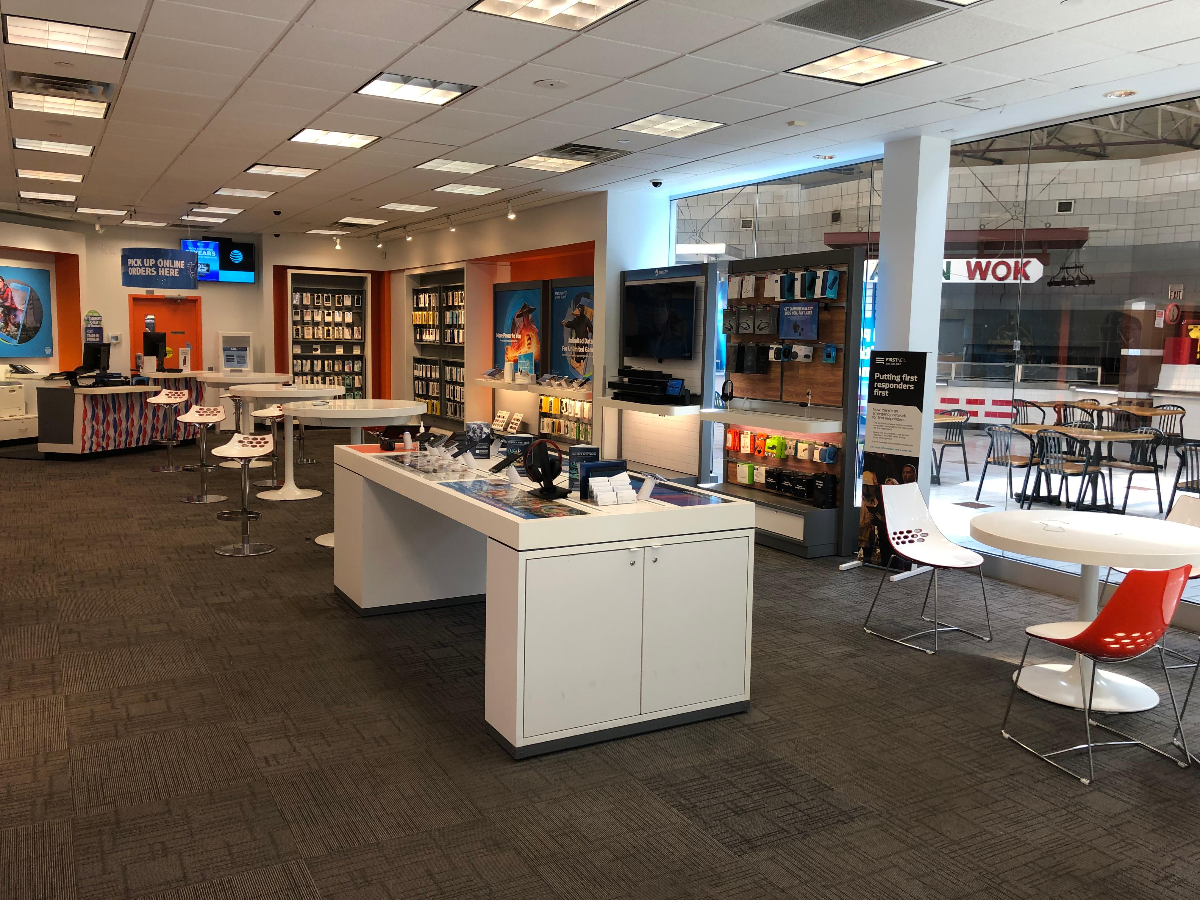 AT&T Store Photo