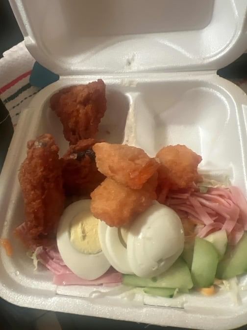 Combination (3 Shrimp & 3 Chicken Wings) with Salad
