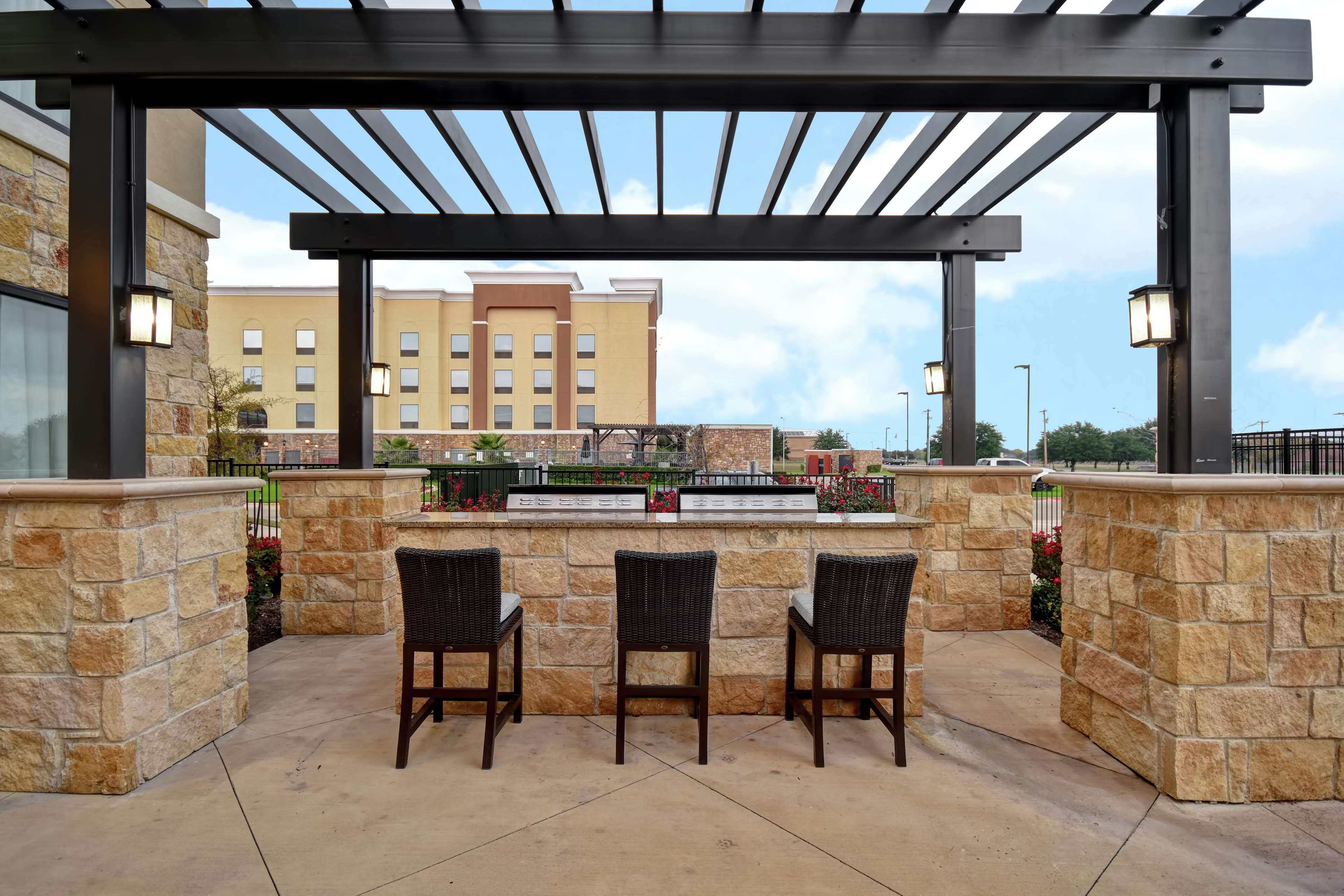 Homewood Suites by Hilton Dallas/Arlington South Photo