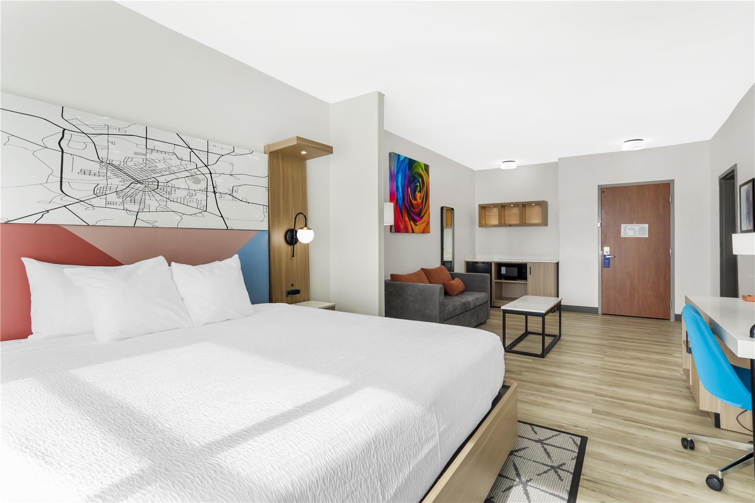 Best Western Plus Rose City Conference Center Inn Image