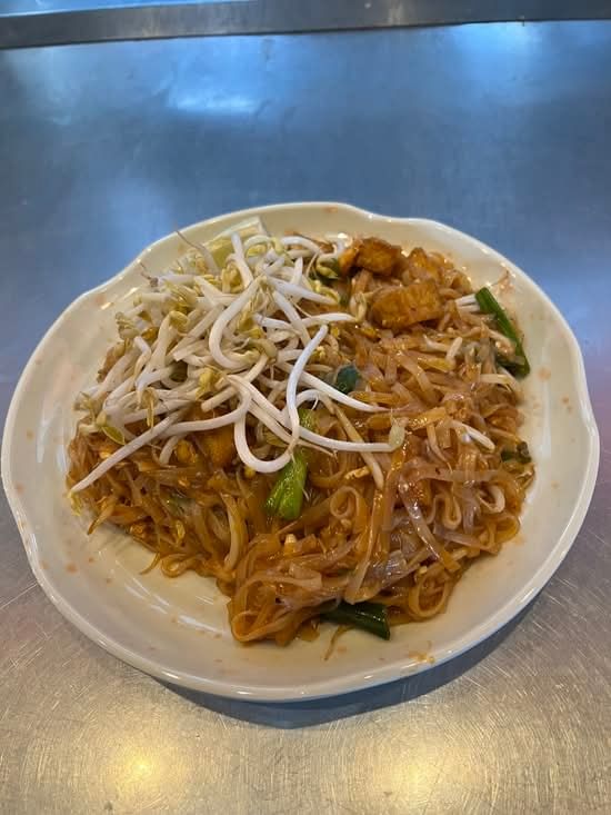 DS Pad Thai Seafood
