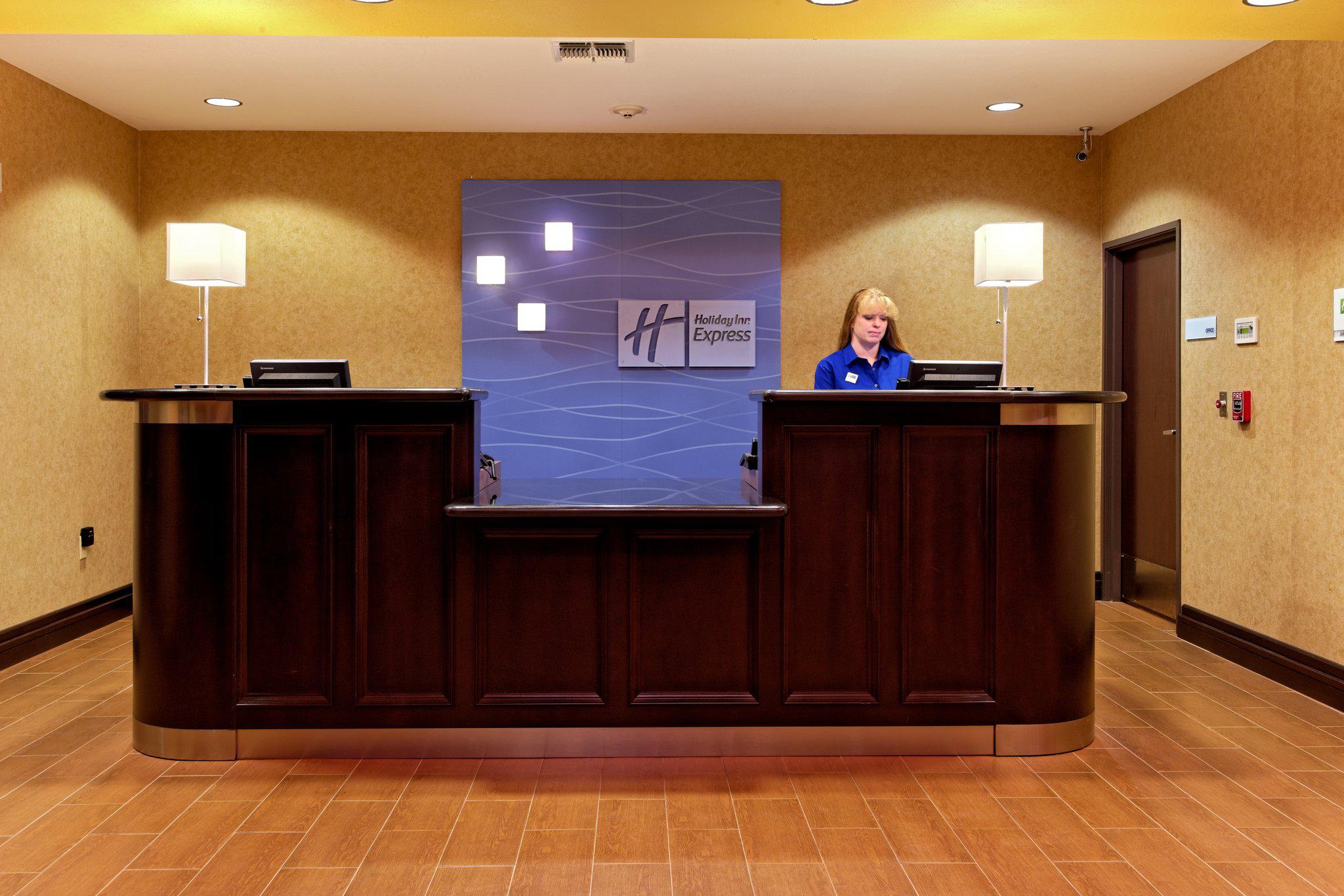 Holiday Inn Express & Suites Odessa Photo