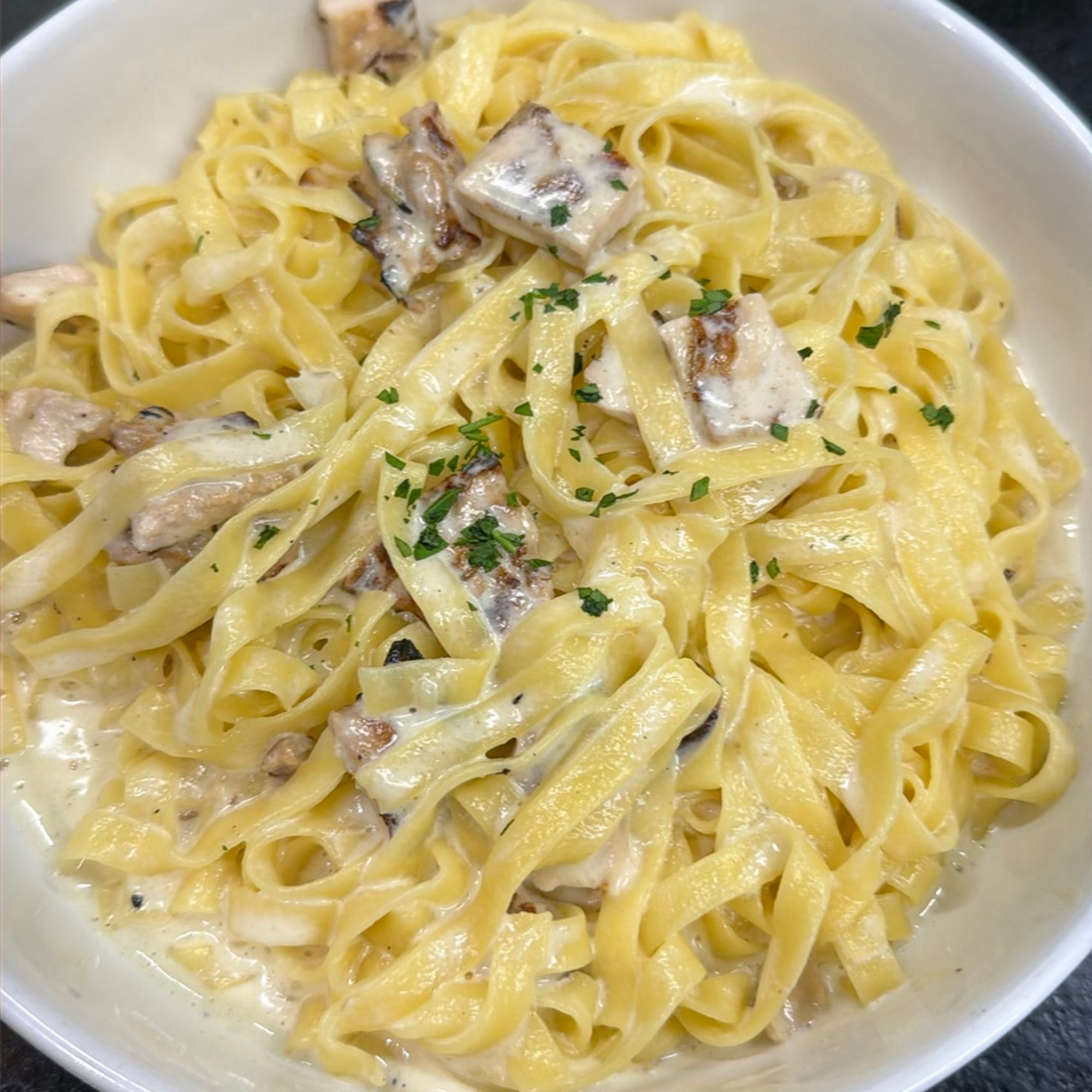 Fettuccine Alfredo